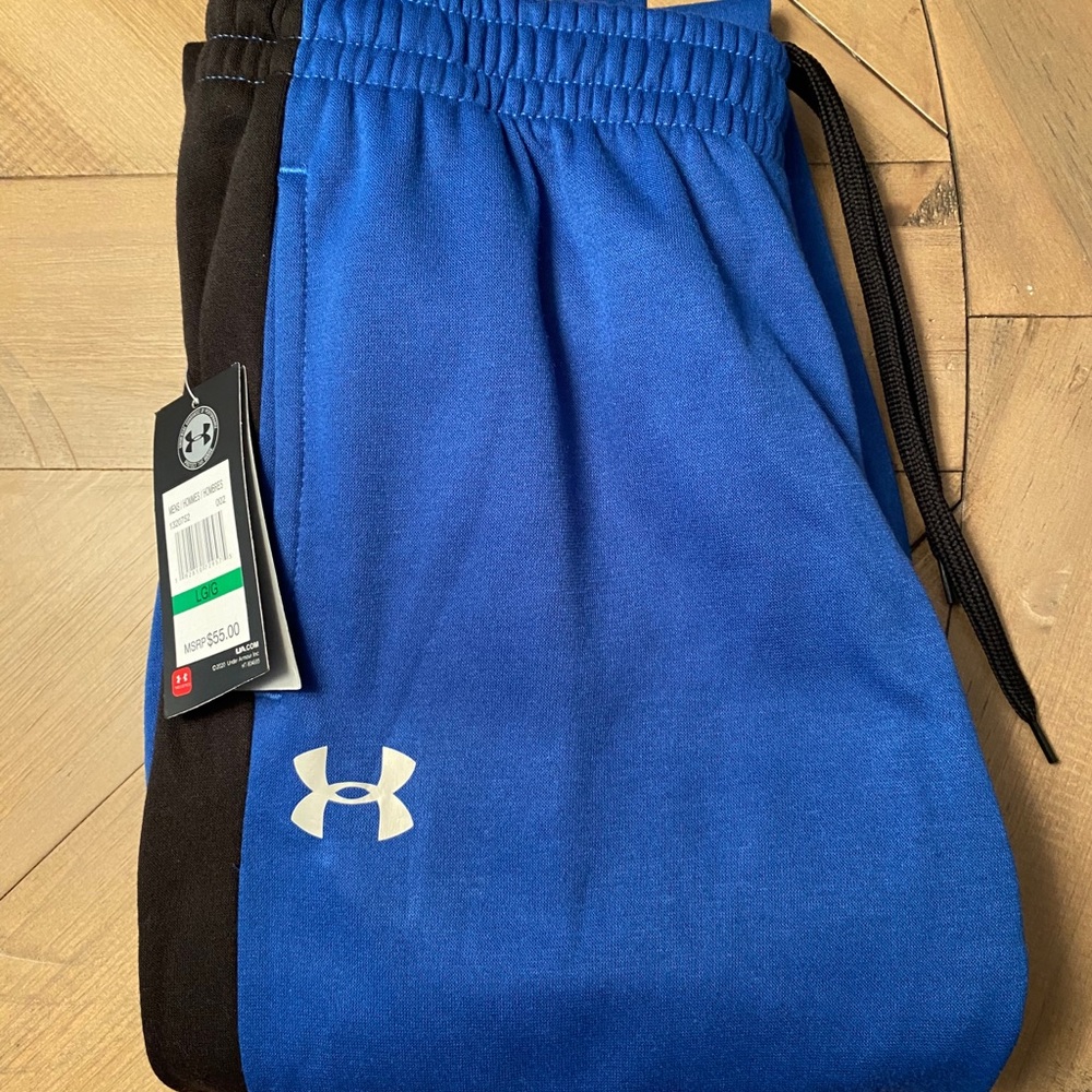 NEW Men’s Under Armour joggers Large blue
